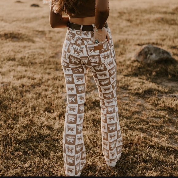 Wrangler Denim - NEW Wrangler Westward High Rise Boot Cut Jeans Women’s Size 33/30 NWT